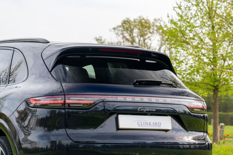 Porsche Cayenne 3.0T V6 Platinum Edition Tiptronic S 4WD