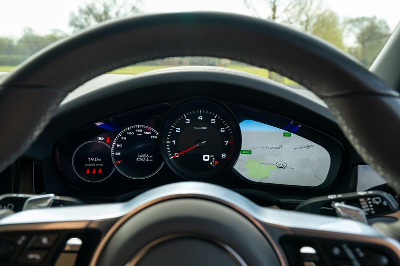 Porsche Cayenne 3.0T V6 Platinum Edition Tiptronic S 4WD