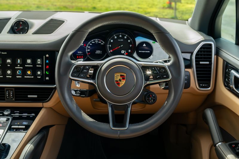 Porsche Cayenne 3.0T V6 Platinum Edition Tiptronic S 4WD