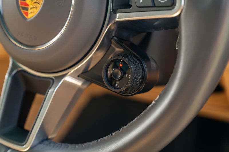 Porsche Cayenne 3.0T V6 Platinum Edition Tiptronic S 4WD