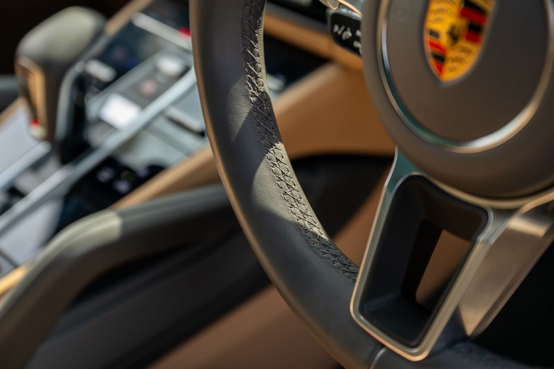 Porsche Cayenne 3.0T V6 Platinum Edition Tiptronic S 4WD