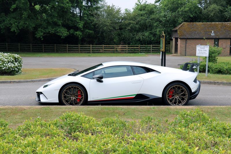 2018 Lamborghini Huracan LP 640-4 PERFORMANTE
