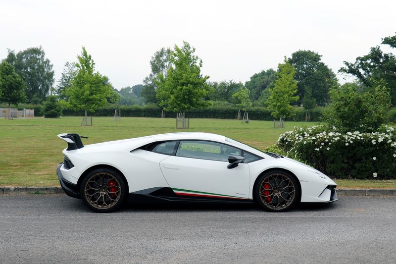 2018 Lamborghini Huracan LP 640-4 PERFORMANTE
