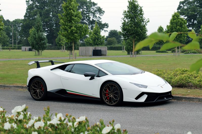 2018 Lamborghini Huracan LP 640-4 PERFORMANTE