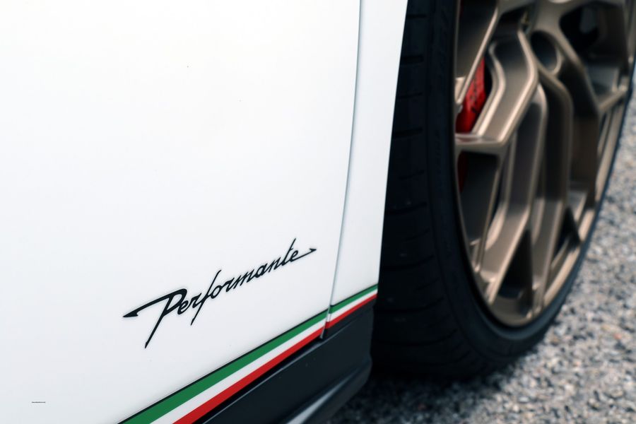 2018 Lamborghini Huracan LP 640-4 PERFORMANTE