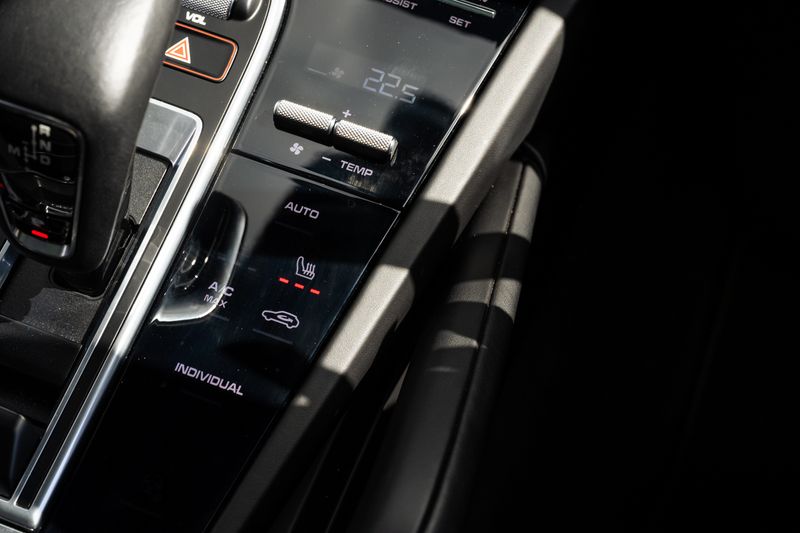 Porsche Cayenne 3.0 V6 E-Hybrid Tiptronic S 4WD