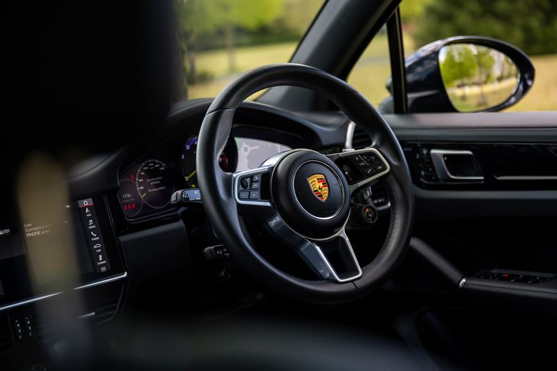 Porsche Cayenne 3.0 V6 E-Hybrid Tiptronic S 4WD