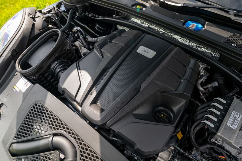 Porsche Macan 2.9T V6 GTS PDK 4WD