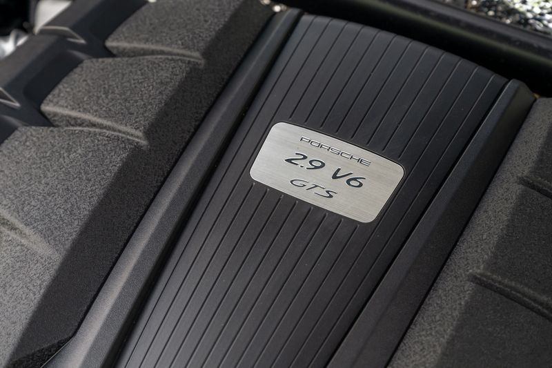 Porsche Macan 2.9T V6 GTS PDK 4WD