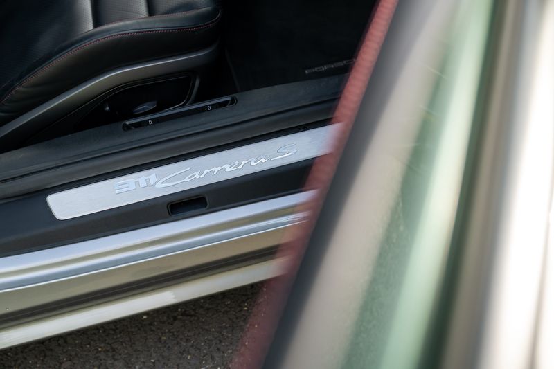 Porsche 911 (992) Carrera S PDK