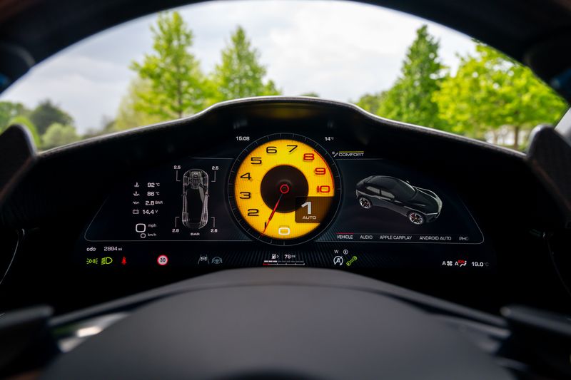 Ferrari Purosangue 6.5 V12 F1 DCT 4WD