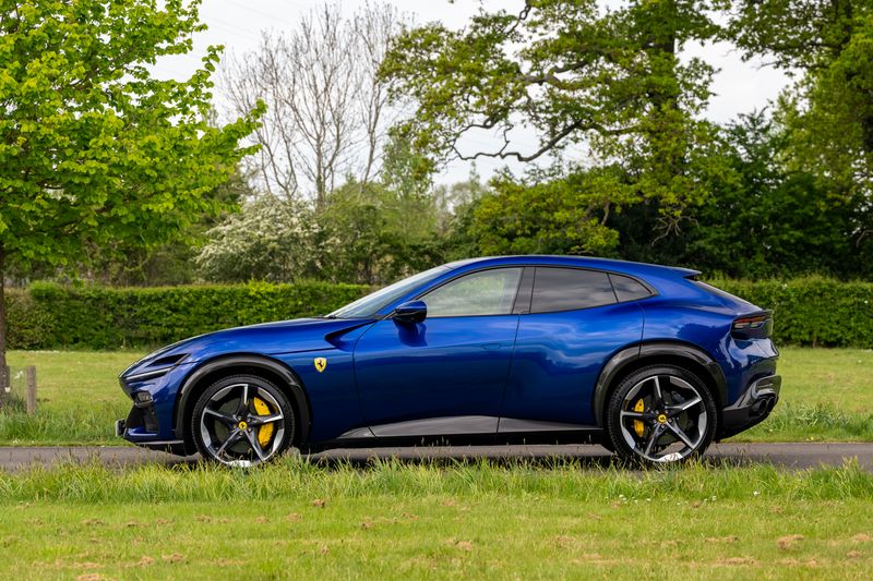 Ferrari Purosangue 6.5 V12 F1 DCT 4WD