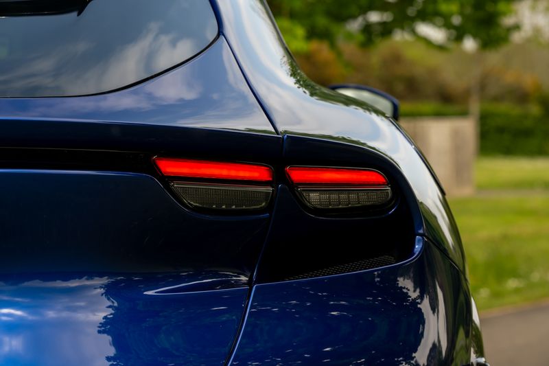 Ferrari Purosangue 6.5 V12 F1 DCT 4WD