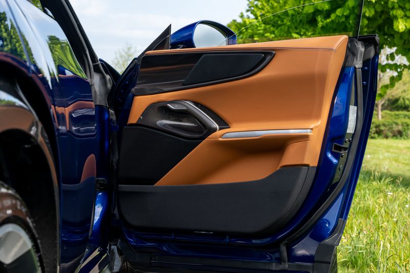 Ferrari Purosangue 6.5 V12 F1 DCT 4WD