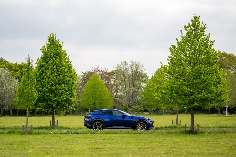 Ferrari Purosangue 6.5 V12 F1 DCT 4WD