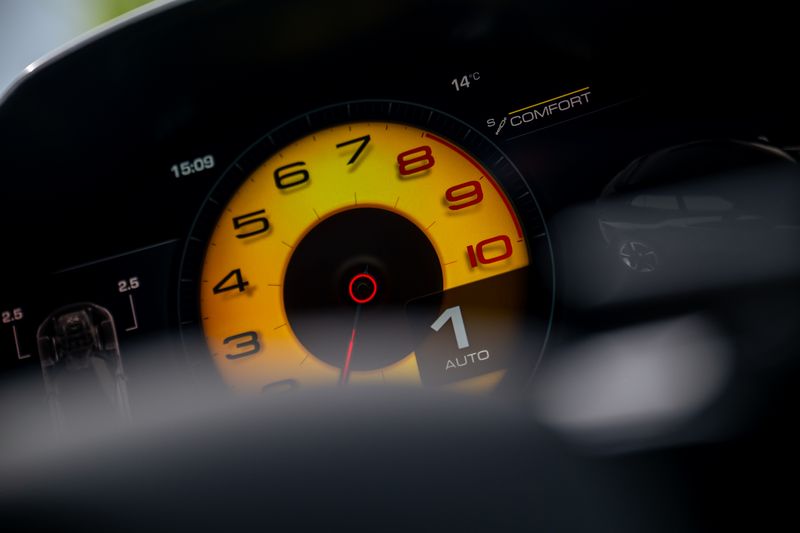 Ferrari Purosangue 6.5 V12 F1 DCT 4WD