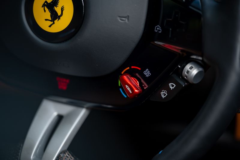 Ferrari Purosangue 6.5 V12 F1 DCT 4WD