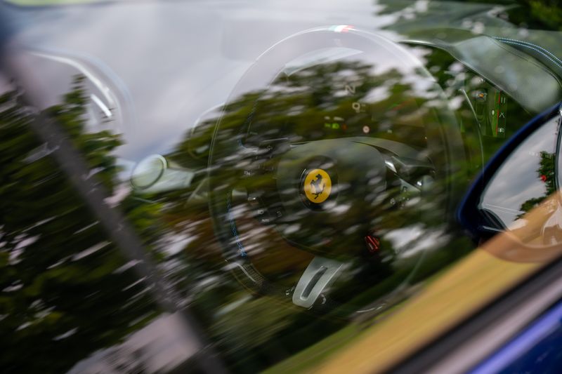 Ferrari Purosangue 6.5 V12 F1 DCT 4WD