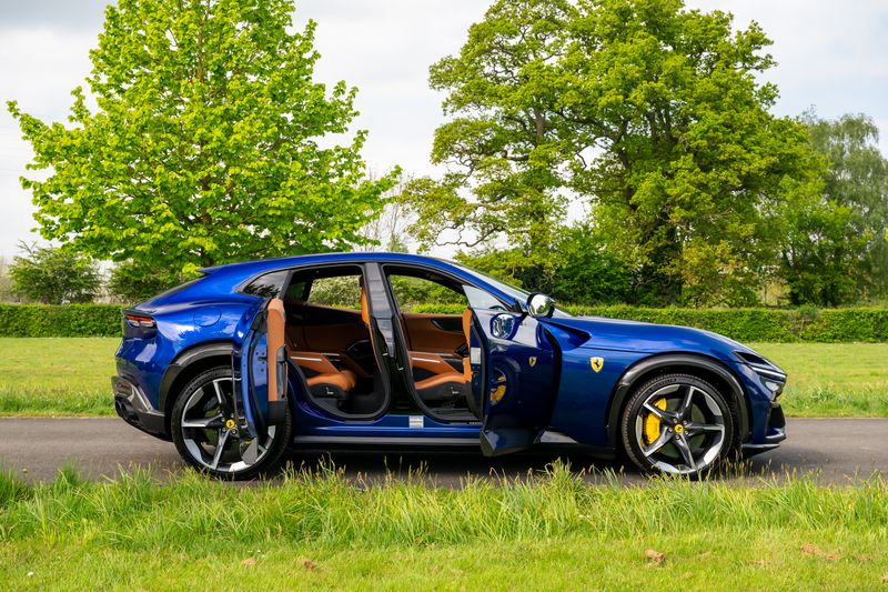 Ferrari Purosangue 6.5 V12 F1 DCT 4WD