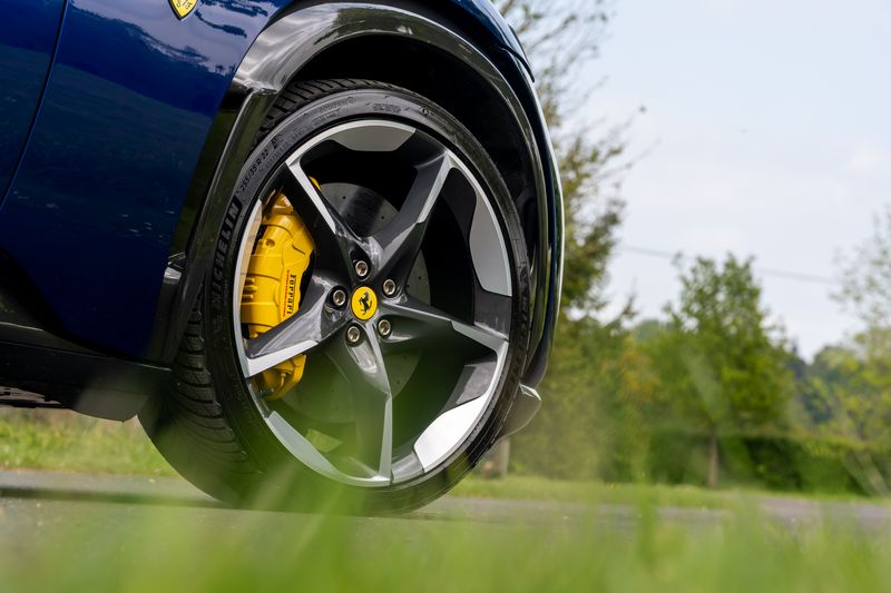 Ferrari Purosangue 6.5 V12 F1 DCT 4WD