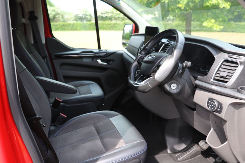 Ford Transit Custom LTD MS-RT Crew Van Double Cab (Auto)