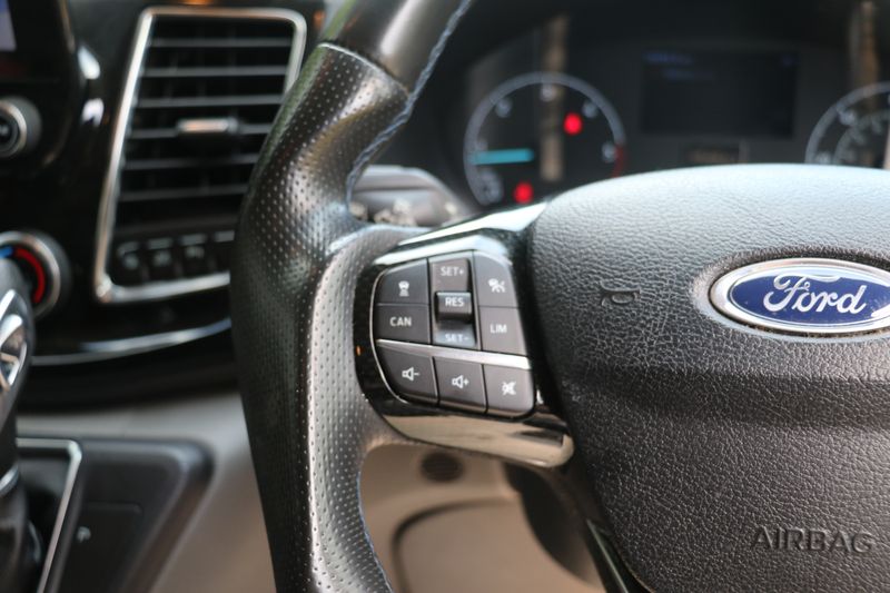 Ford Transit Custom LTD MS-RT Crew Van Double Cab (Auto)