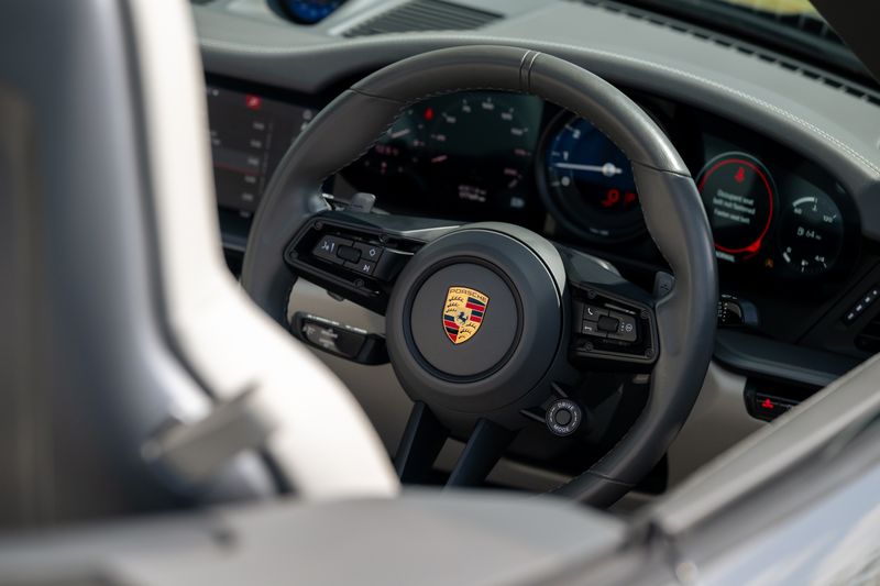 Porsche 911 (992) Carrera S Convertible PDK