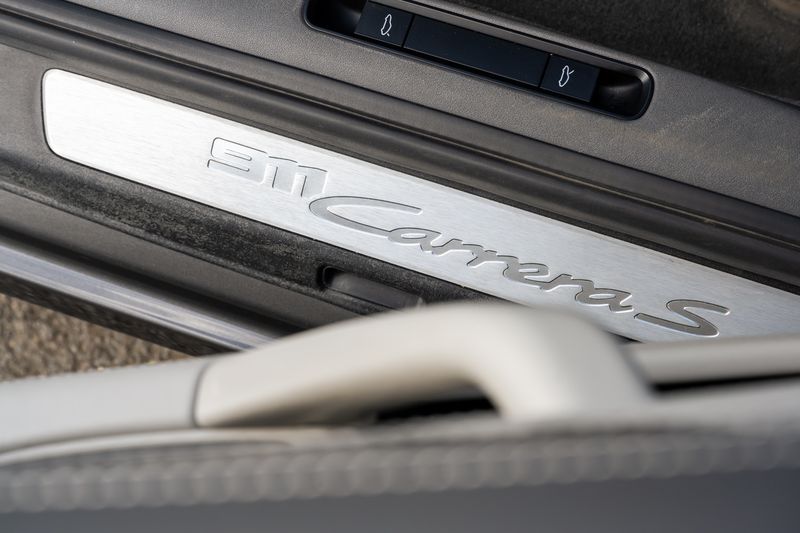 Porsche 911 (992) Carrera S Convertible PDK