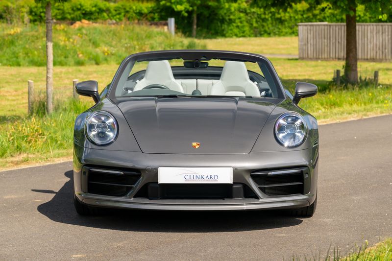 Porsche 911 (992) Carrera S Convertible PDK