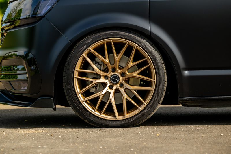 Volkswagen Transporter 2.0 TDI T32 Highline Kombi DSG FWD SWB