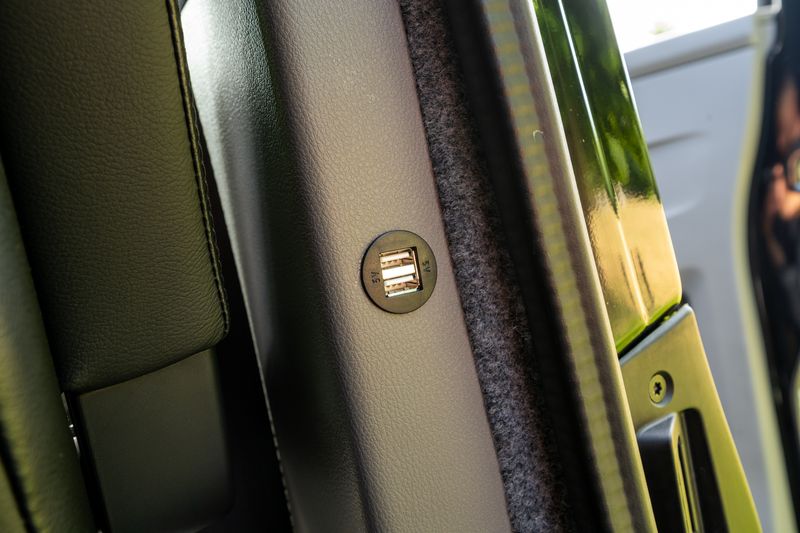 Volkswagen Transporter 2.0 TDI T32 Highline Kombi DSG FWD SWB