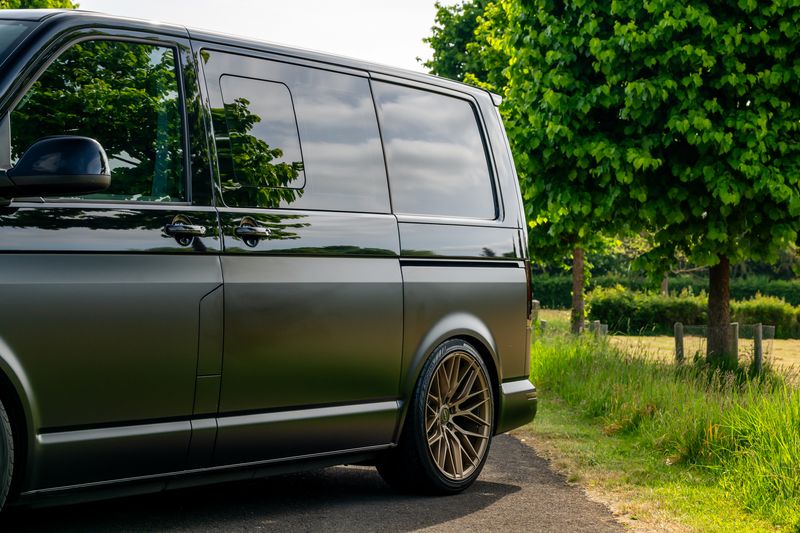 Volkswagen Transporter 2.0 TDI T32 Highline Kombi DSG FWD SWB