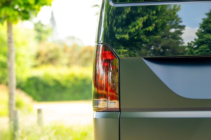 Volkswagen Transporter 2.0 TDI T32 Highline Kombi DSG FWD SWB