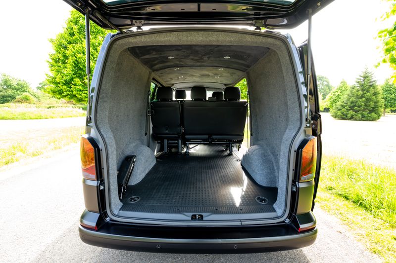 Volkswagen Transporter 2.0 TDI T32 Highline Kombi DSG FWD SWB