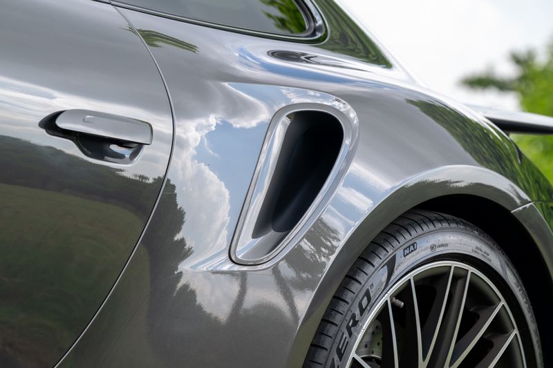 Porsche 911 (992) Turbo PDK