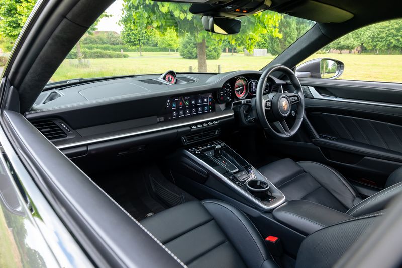 Porsche 911 (992) Turbo PDK