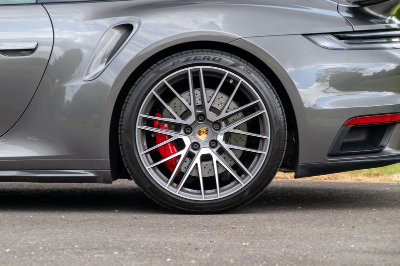 Porsche 911 (992) Turbo PDK