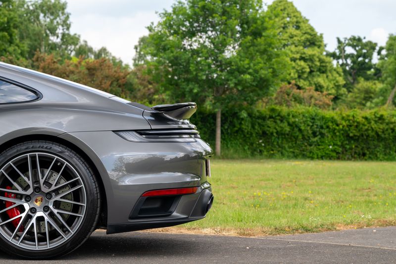 Porsche 911 (992) Turbo PDK