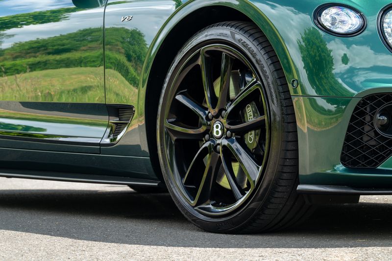 Bentley Continental GTC 4.0 V8