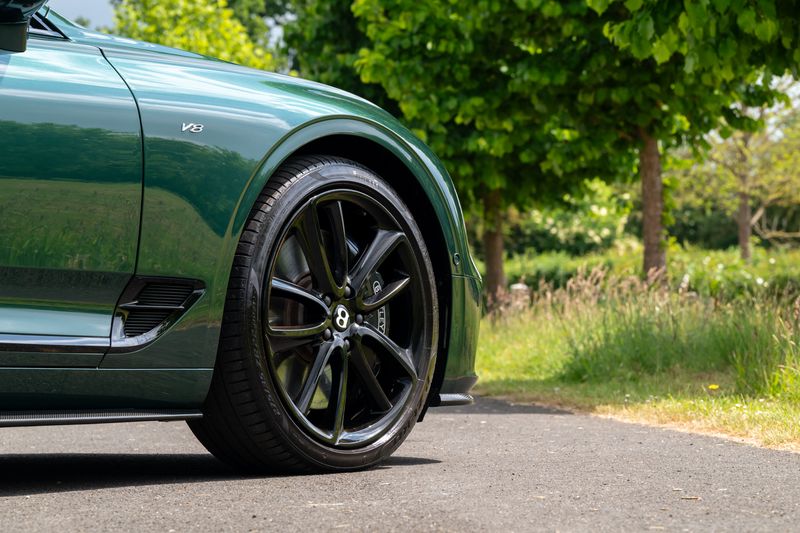 Bentley Continental GTC 4.0 V8