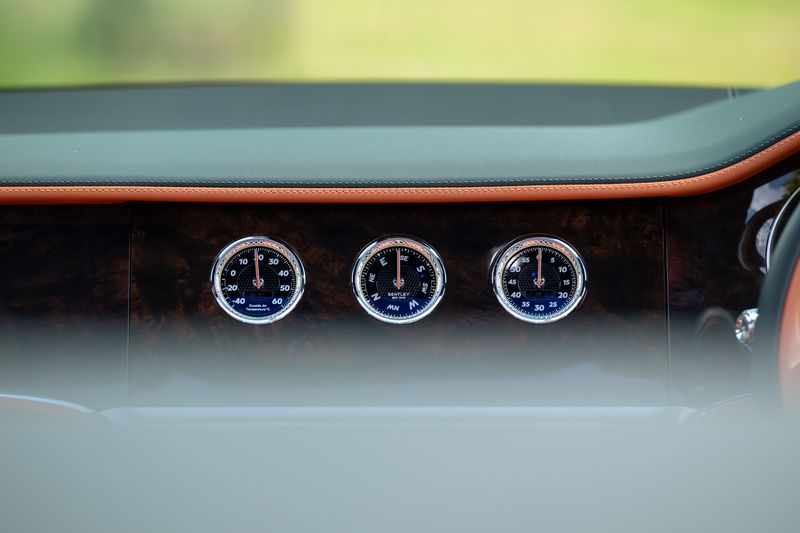 Bentley Continental GTC 4.0 V8