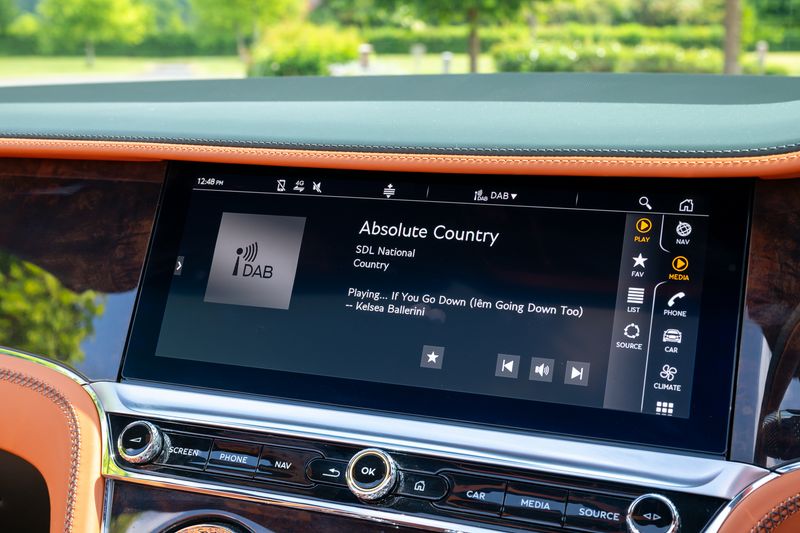 Bentley Continental GTC 4.0 V8