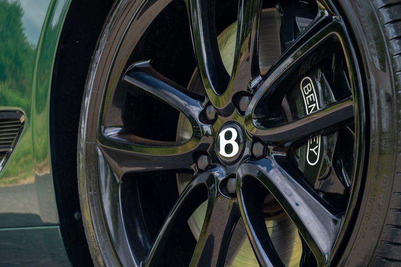 Bentley Continental GTC 4.0 V8