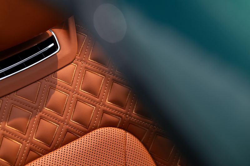 Bentley Continental GTC 4.0 V8