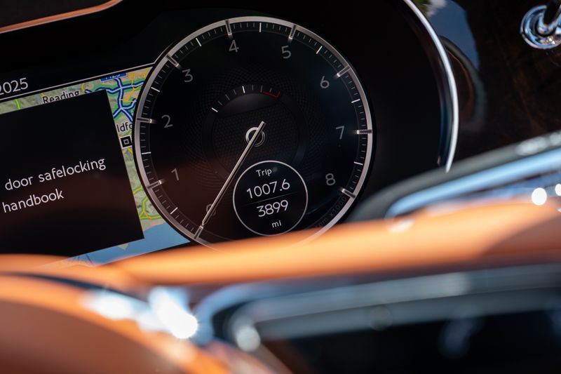 Bentley Continental GTC 4.0 V8