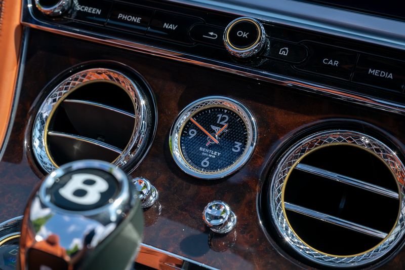 Bentley Continental GTC 4.0 V8