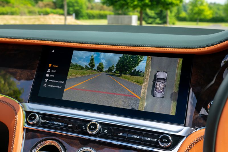 Bentley Continental GTC 4.0 V8