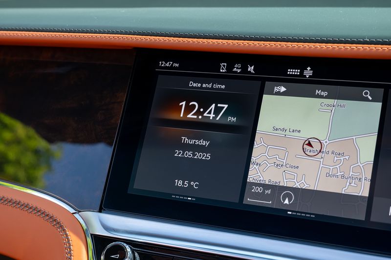 Bentley Continental GTC 4.0 V8