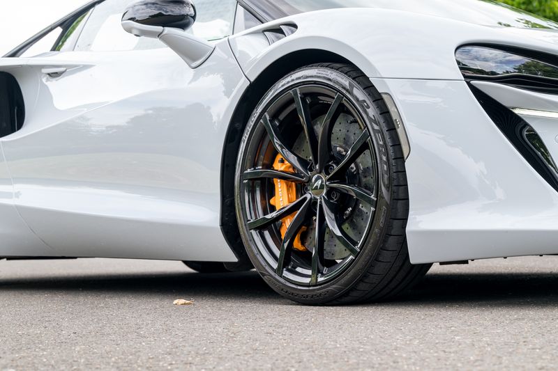 Mclaren Artura (24MR)