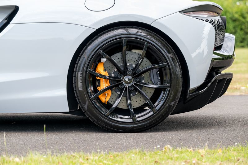 Mclaren Artura (24MR)